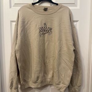 Nike Embroidered Gildan Men's Beige Crewneck Sweater